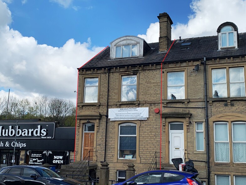 93 Bradford Rd, Huddersfield for sale - Primary Photo - Image 1 of 1