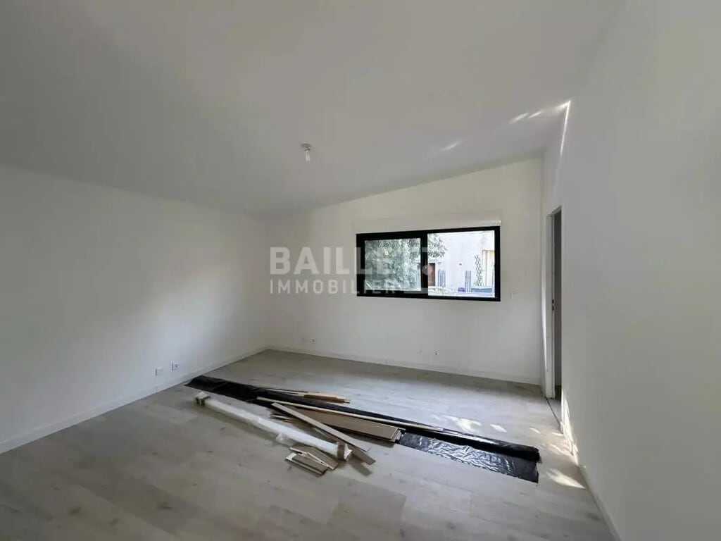 Location Bureaux 80 m² - Photo 1