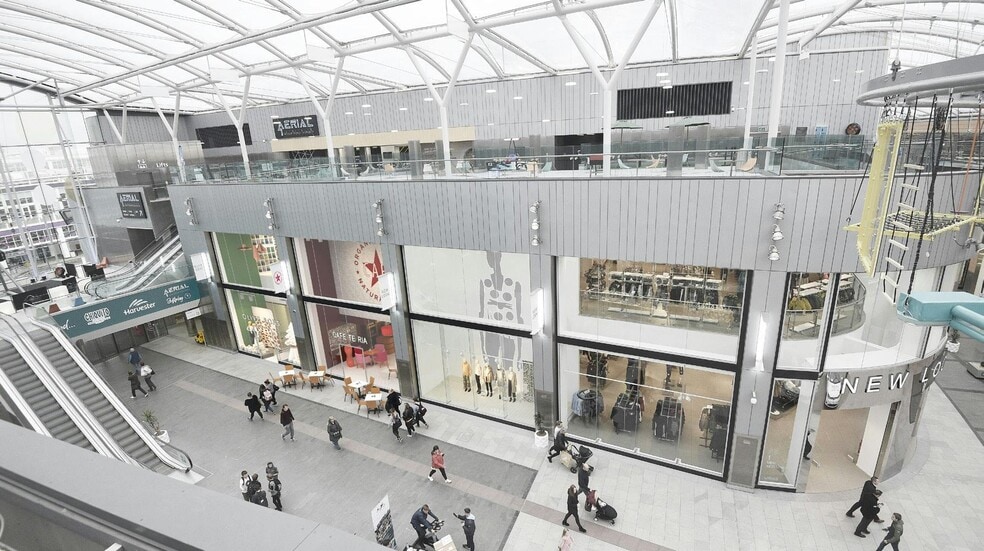 Almondvale Ave, Livingston to rent - Building Photo - Image 3 of 3