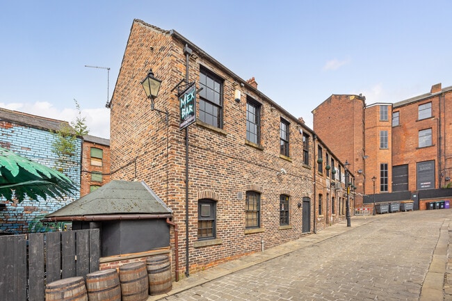 More details for 2-6 Albion Ct, Wakefield - Retail for Sale