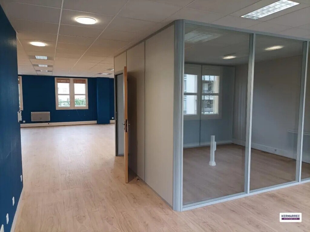 Vente Bureaux 112 m² - Photo 1