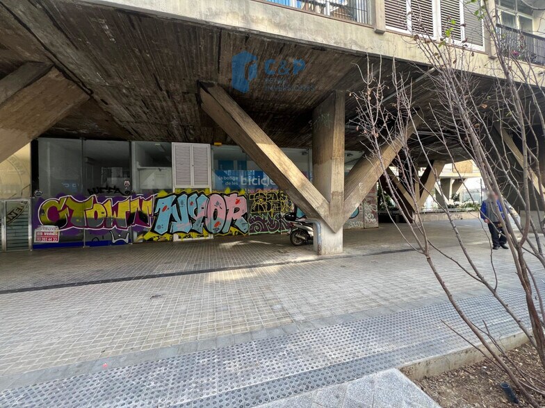 Retail in Barcelona, Barcelona to rent - Building Photo - Image 3 of 5