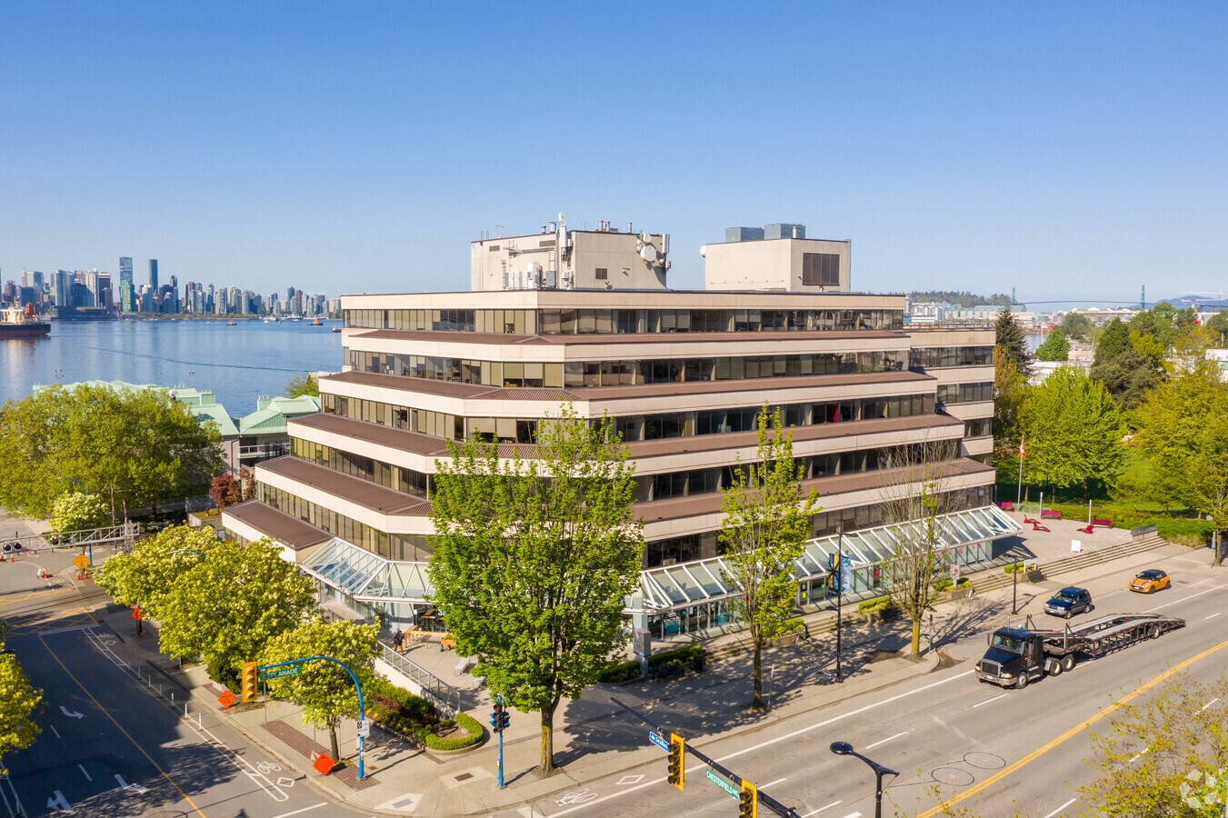221 W Esplanade, North Vancouver V7M 3J3 UK