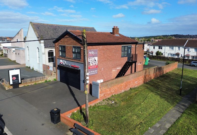 15 Princes St, Houghton Le Spring to rent - Building Photo - Image 2 of 7