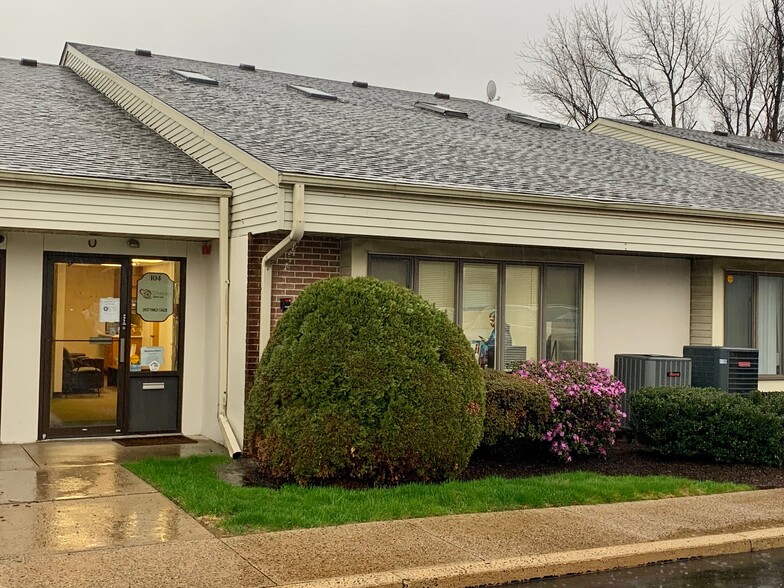 111 E Pennsylvania Blvd, Feasterville Trevose, PA for rent - Primary Photo - Image 1 of 1