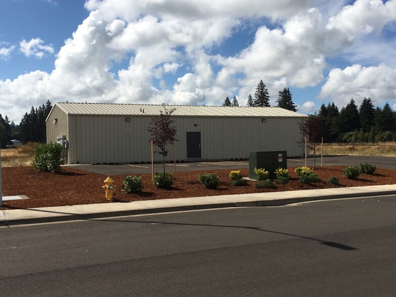 1190 NW Noble Dr, Estacada, OR for rent - Building Photo - Image 1 of 7