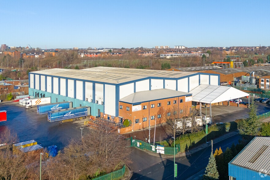 20 Cross Green Appr, Leeds for sale - Primary Photo - Image 1 of 1