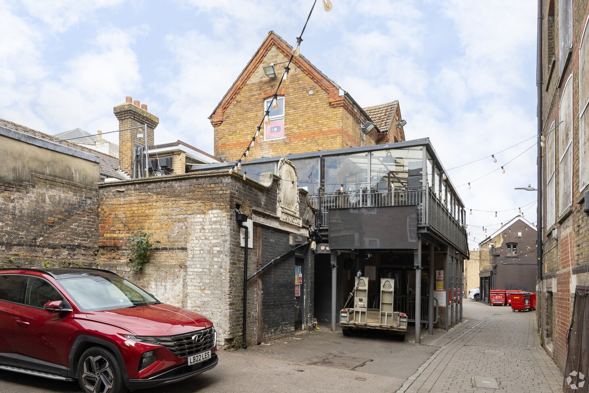 4-6 Rose Yard, Maidstone for sale Primary Photo- Image 1 of 15