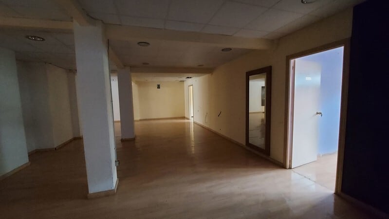 Reus, TAR 43204 - Unit 01 -  - Interior Photo - Image 2 of 3