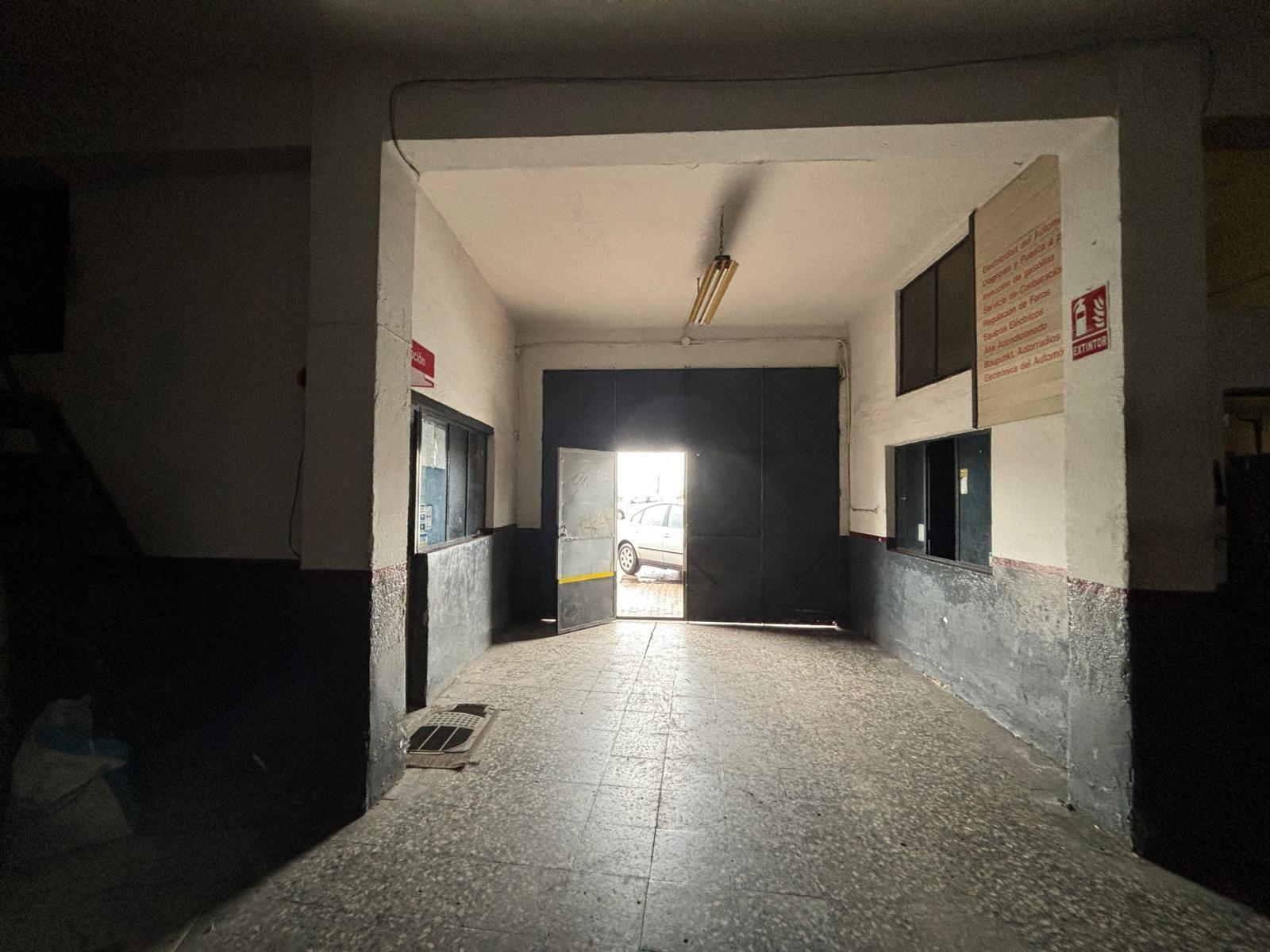 Retail in Cáceres, Cáceres for sale Building Photo- Image 1 of 19