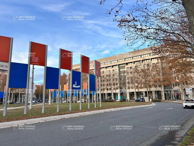 Office in Montpellier to rent - Primary Photo - Image 1 of 12