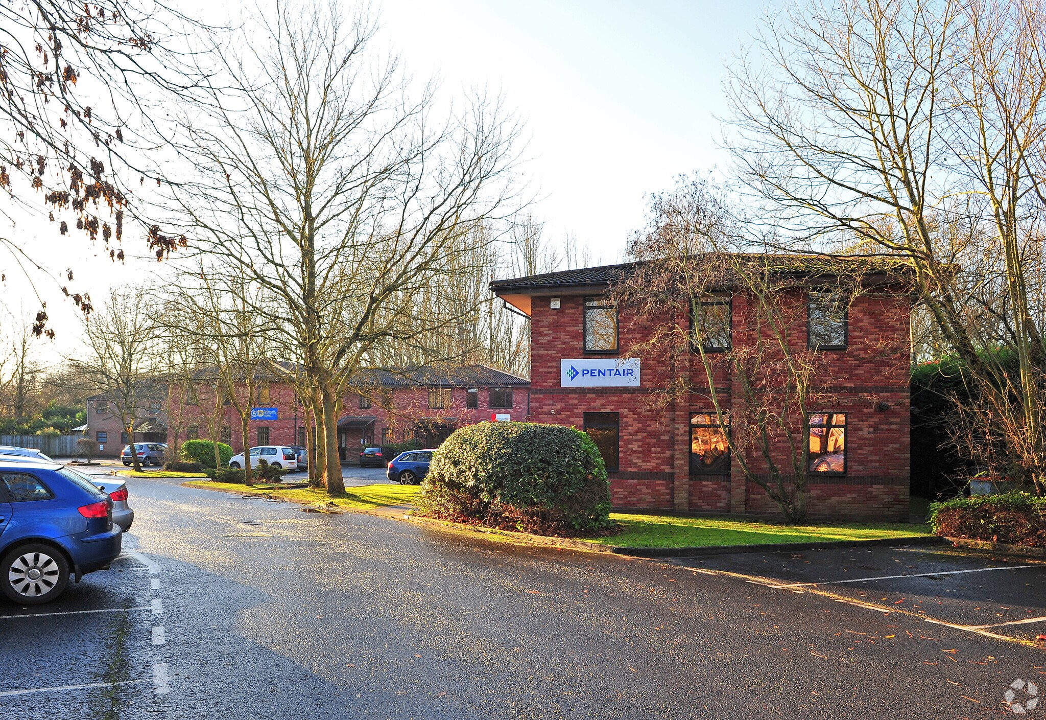 De Salis Dr, Hampton Lovett for sale Primary Photo- Image 1 of 1