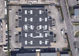 58 Avenue Des Bruyères, Décines-Charpieu, RHO - Aerial map view
