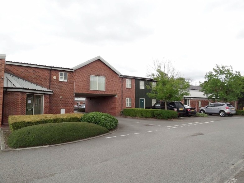 Llyndir Ln, Wrexham to rent - Building Photo - Image 2 of 3