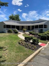 59 Avenue At the Cmn, Shrewsbury, NJ for sale Building Photo- Image 1 of 1