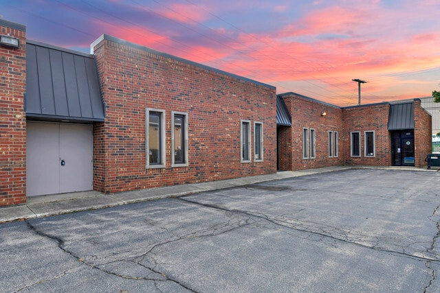 24 S River Rd, Des Plaines, IL for sale - Building Photo - Image 3 of 5