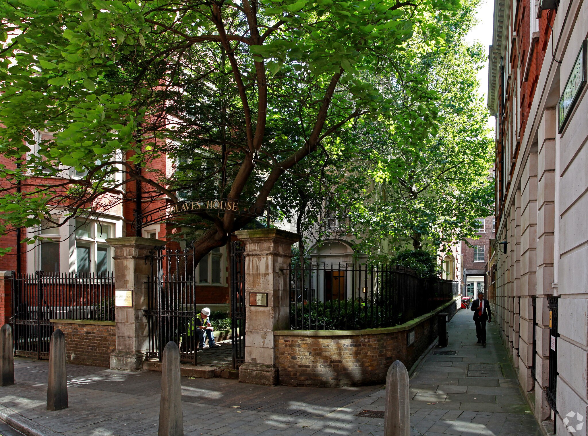 9A Ironmonger Ln, London for sale Primary Photo- Image 1 of 1