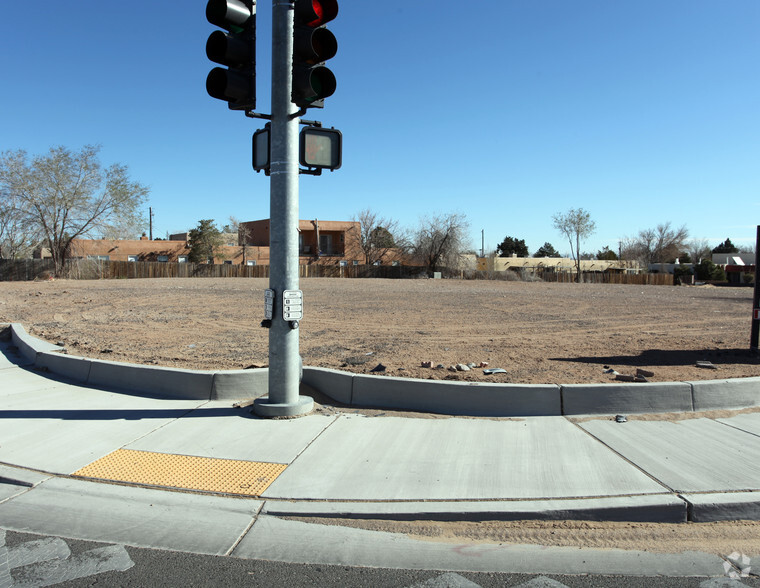 5500 Paradise Blvd NW, Albuquerque, NM for sale - Primary Photo - Image 1 of 4