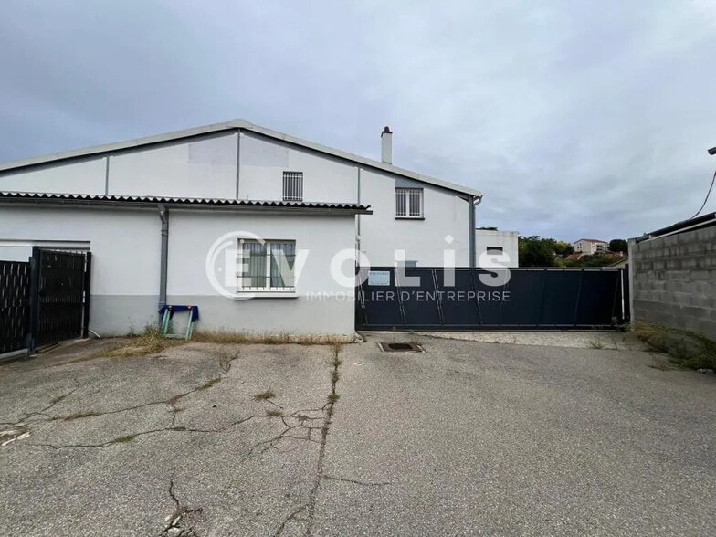 102 Rue Fleury Jay, GRIGNY-SUR-RHÔNE to rent - Building Photo - Image 1 of 9