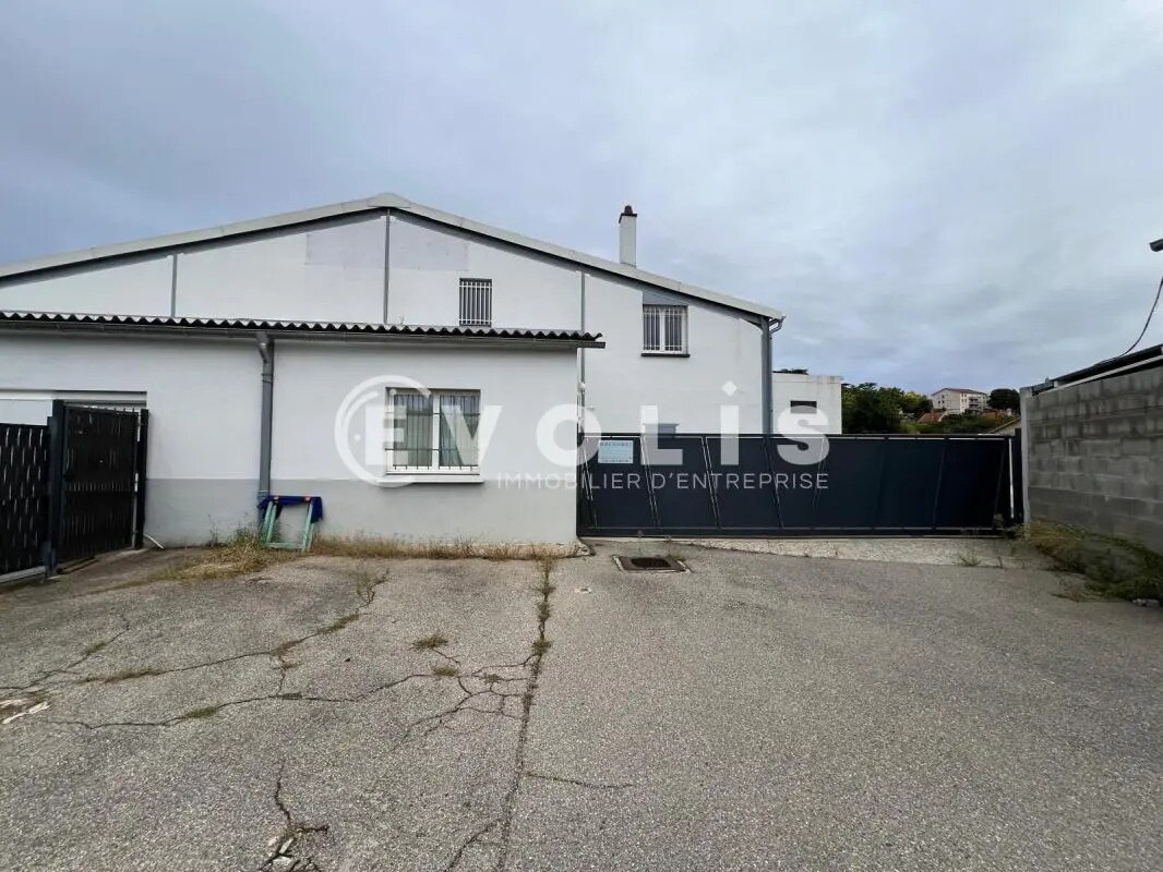 102 Rue Fleury Jay, GRIGNY-SUR-RHÔNE to rent Building Photo- Image 1 of 10