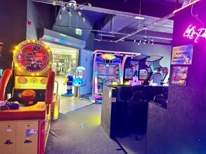 Strand St, Douglas to rent Interior Photo- Image 1 of 4