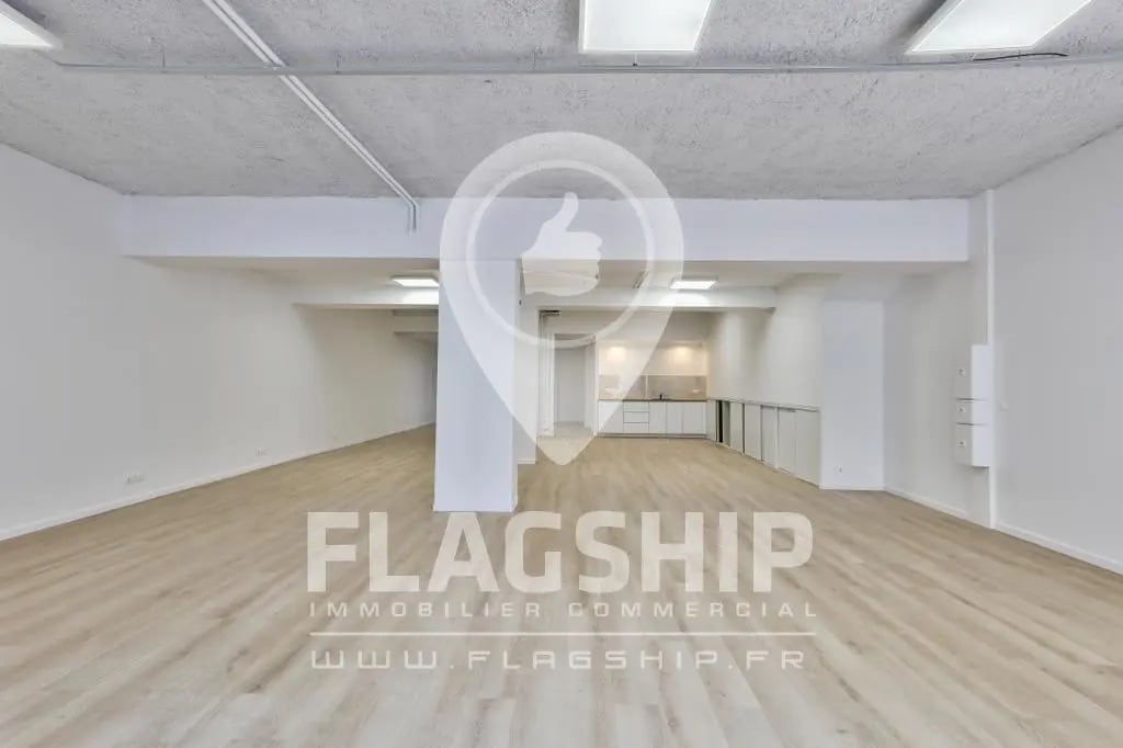 Office in Paris for sale Interior Photo- Image 1 of 3