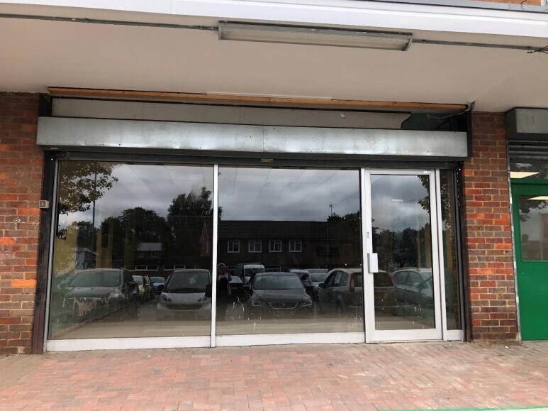 35 The Hyde, Stevenage for sale Primary Photo- Image 1 of 1