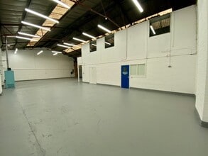 Kingsway, Luton to rent Interior Photo- Image 2 of 2