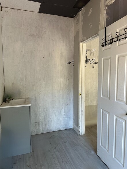 2470 Berryessa Rd, San Jose, CA to rent - Building Photo - Image 2 of 13