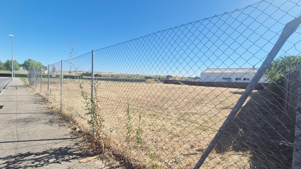 Land in Villamayor, Salamanca for sale - Building Photo - Image 3 of 14