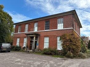 Bishton Ln, Stafford to rent Building Photo- Image 1 of 2