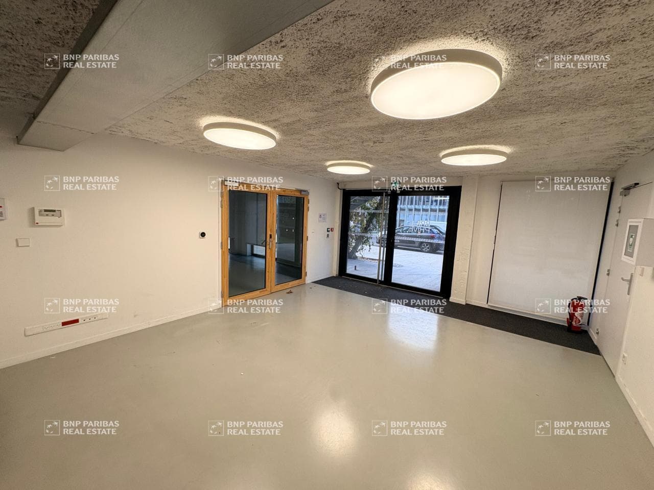 Office in Toulouse for sale Interior Photo- Image 1 of 17