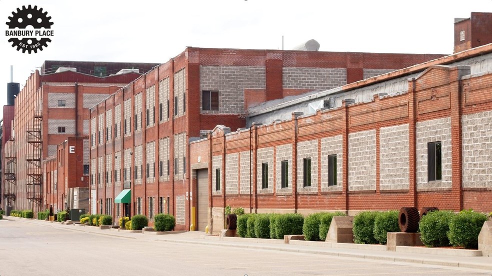 800 Wisconsin St, Eau Claire, WI for sale - Building Photo - Image 1 of 1