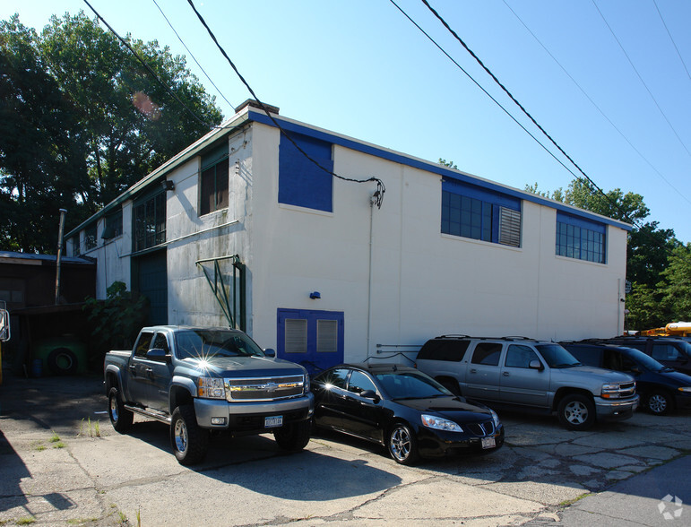 1 Warehouse Ln, Elmsford, NY for rent - Primary Photo - Image 1 of 4