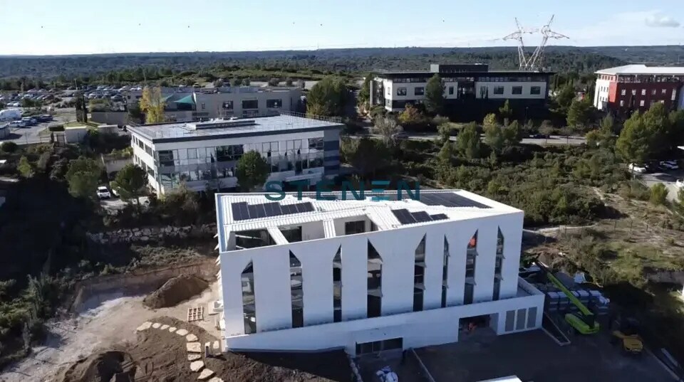 Office in Aix-en-Provence to rent Building Photo- Image 1 of 7