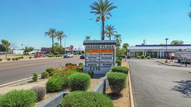 5270 N 59th Ave, Glendale, AZ to rent Interior Photo- Image 2 of 7