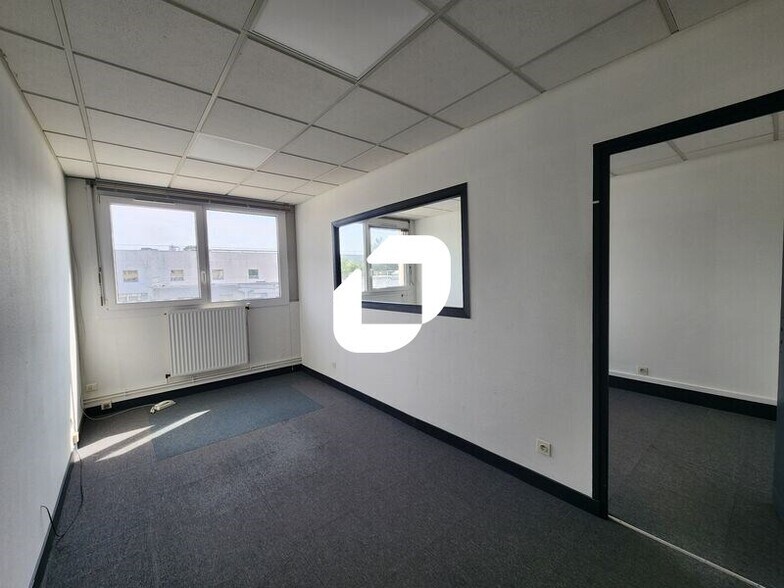 Office in Chatou for sale - Interior Photo - Image 3 of 14