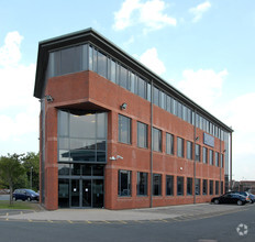 Canal St, Bootle for rent Primary Photo- Image 1 of 9