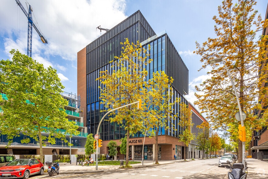 Carrer De Badajoz, 58-64, Barcelona, Barcelona to rent - Building Photo - Image 1 of 6