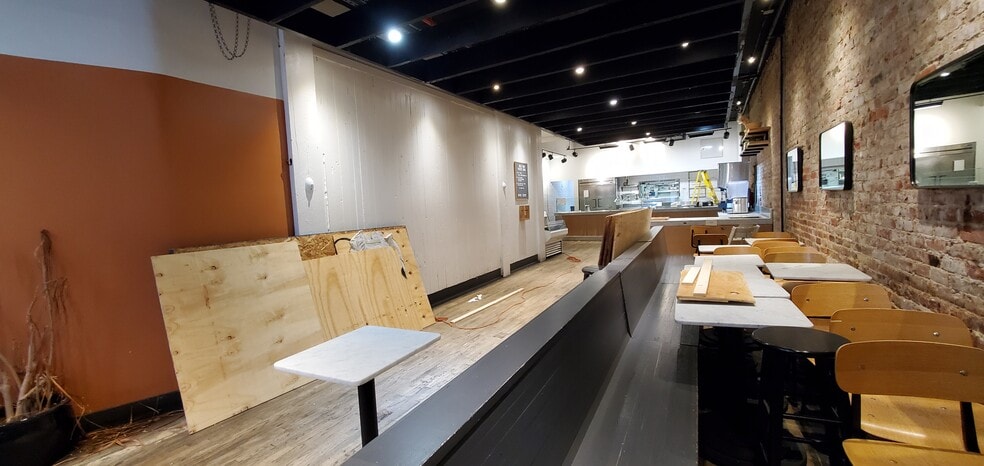 17 E 17th St, New York, NY to rent - Interior Photo - Image 3 of 14