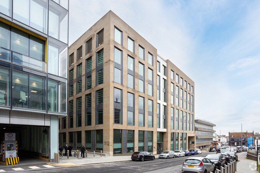 1, 2 & 3 Neptune Sq, Brighton for sale - Primary Photo - Image 1 of 1