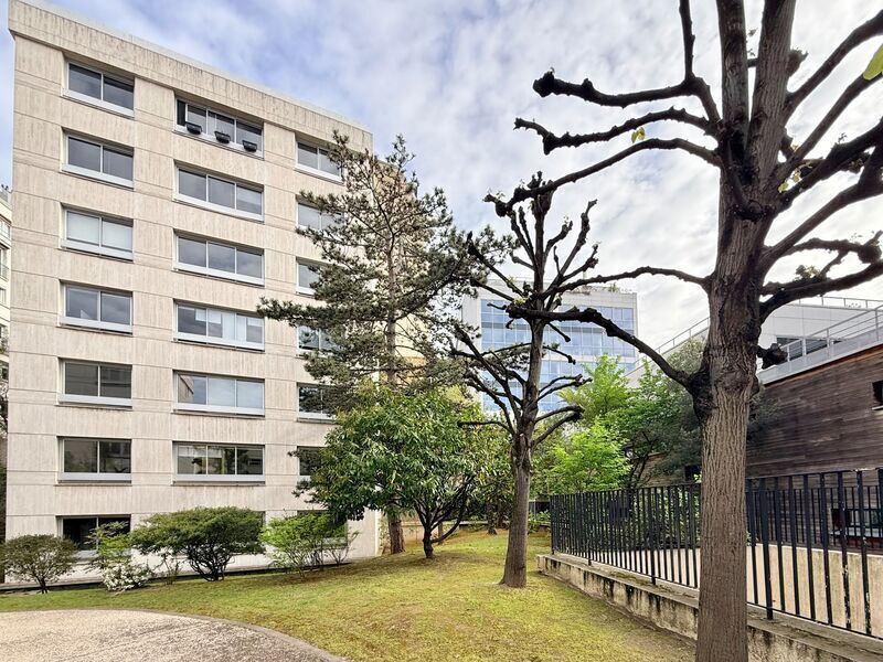 26 Rue Jacques Dulud, Neuilly-sur-Seine to rent Building Photo- Image 1 of 8