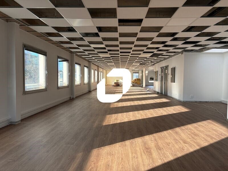 11 Rue Edison, Bron to rent Interior Photo- Image 1 of 8