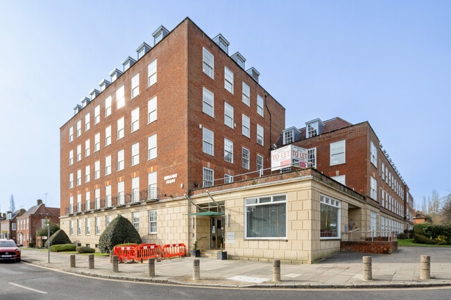 More details for Parkway, Welwyn Garden City - Office to Rent