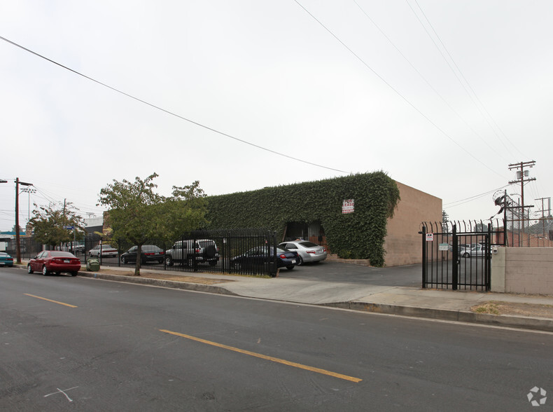 12676 Pierce St, Pacoima, CA for rent - Primary Photo - Image 1 of 9