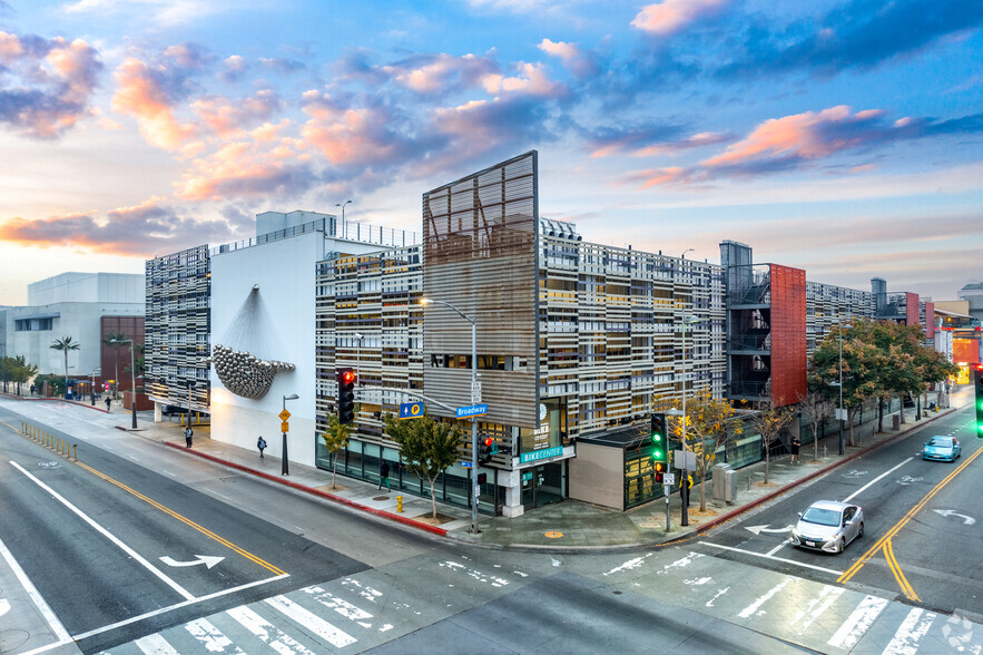 395 Santa Monica Pl, Santa Monica, CA for sale - Primary Photo - Image 1 of 1