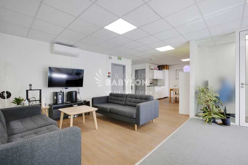 26 Rue Anatole France, Levallois-Perret to rent - Interior Photo - Image 3 of 13