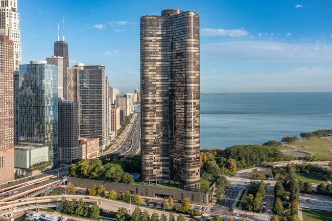 More details for 505 N Lake Shore Dr, Chicago, IL - Retail to Rent