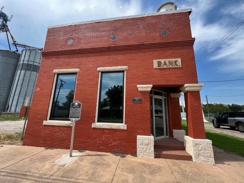 501 Main, Windom, TX for sale - Primary Photo - Image 1 of 1