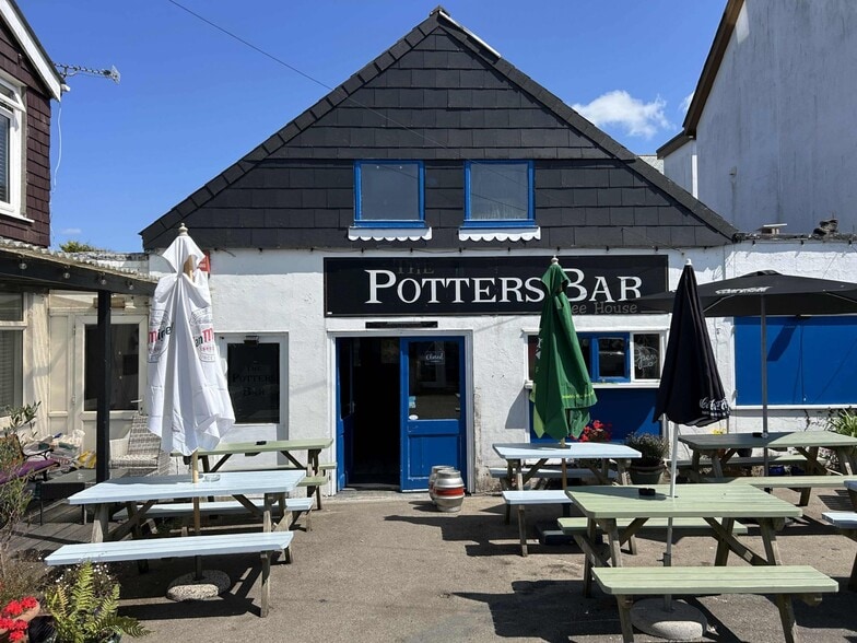 Kennack Sands, Helston for sale - Building Photo - Image 2 of 14